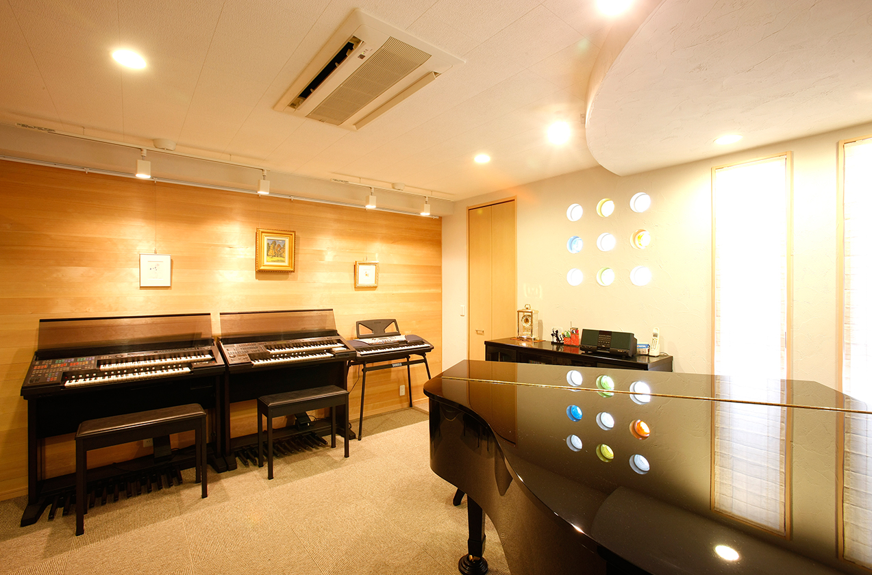 ②ピアノ室